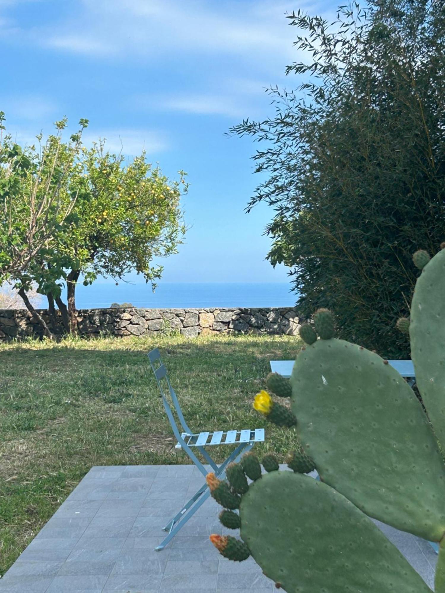 شقة Vista Mare Etna أتشيريالي المظهر الخارجي الصورة